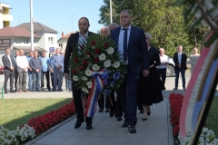 P1037867