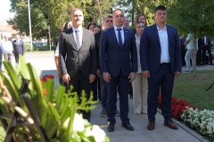 P1037930