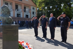 P1037990