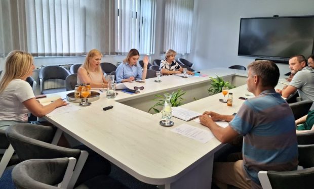 Održana sjednica Kulturnog vijeća Grada Slatine 44 IMG 72a3e3ceaebc4db67ecaf7d4e42da166 V