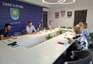 Gradonačelnik Tomić održao sastanak s ravnateljima i direktorima gradskih ustanova i tvrtki 7 IMG d7b4effaeba3f7403565ad920ca87fdd V 1024x768