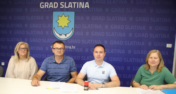Grad Slatina predao novouređeno Odlagalište Radosavci na upravljanje Slatina Komu 22 naslovna grad slatina kom