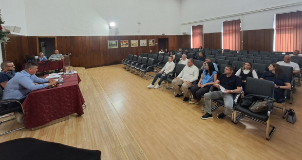 Održana izvanredna sjednica Gradskog vijeća Grada Slatine – donesena Odluka o davanju prethodne suglasnosti na donošenje Statuta DV Zeko, verificiran novi vijećnički mandat… 24 naslovna gv izvanredna 288