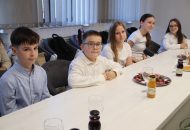 Dječji forumi Osmijeh“ i „Mladost“ – dječji glas je važan: Slatinski forumaši sa svojim prijedlozima i pitanjima kod gradonačelnika Slatine 28 IMG 3753 1024x683