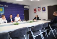 Grad Slatina: Potpisan ugovor za novu pješačku infrastrukturu kod Gradske uprave 15 IMG 4164 1024x683