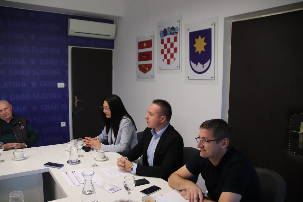 Pripreme za 35. obljetnicu 136. slatinske brigade i 64. samostalnog bataljuna: Dostojanstvena proslava uz vojni i ratni ponos Slatine 24